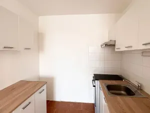 Pronájem bytu 2+kk, Most, Kpt. Jaroše, 41 m2