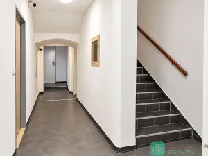Pronájem bytu 1+kk, Hrob, Rybniční, 47 m2