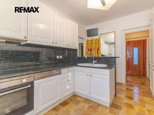 Prodej vícegeneračního domu, Velvary, 212 m2