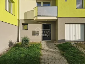 Pronájem bytu 2+1, Sezemice, Nerudova, 55 m2