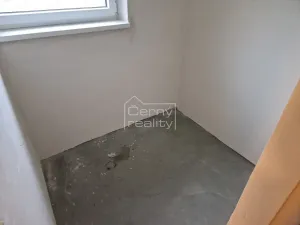 Pronájem bytu 2+1, Sezemice, Nerudova, 55 m2