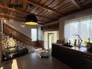Prodej rodinného domu, Tři Dvory, 132 m2