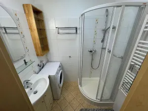 Pronájem bytu 2+kk, Praha - Dolní Chabry, U jízdárny, 55 m2