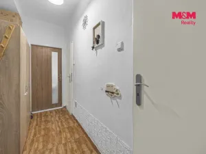 Prodej bytu 2+kk, Kralupy nad Vltavou - Lobeček, nám. Mládežníků, 52 m2