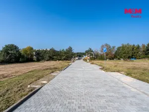 Prodej pozemku pro bydlení, Dobřenice, 813 m2