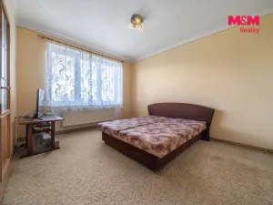 Prodej bytu 2+1, Hrádek - Nová Huť, 1. máje, 56 m2