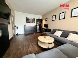 Prodej bytu 3+1, Postoloprty, Jiráskovo náměstí, 67 m2