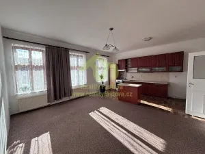 Pronájem bytu 3+kk, Plzeň, Dílenská, 74 m2