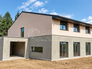 Prodej rodinného domu, Kamenice, Benešovská, 156 m2