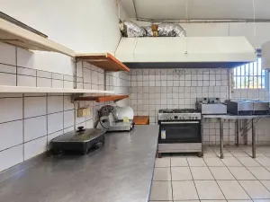 Pronájem restaurace, Praha - Hostivař, U hostivařského nádraží, 127 m2