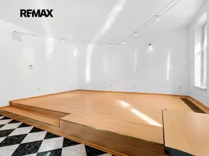 Prodej bytu 2+kk, Plzeň, Karlova, 86 m2