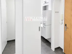 Pronájem bytu 1+kk, Brno, Oderská, 35 m2