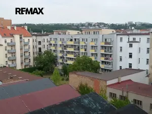 Pronájem bytu 1+kk, Praha - Libeň, Drahobejlova, 33 m2