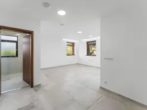 Pronájem kanceláře, Velké Přítočno, 350 m2