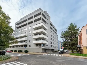 Prodej bytu 1+kk, Praha - Letňany, Frýdecká, 34 m2