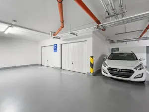 Prodej bytu 2+kk, Praha - Letňany, Hlučkova, 80 m2