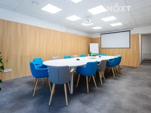 Prodej obchodního prostoru, Pardubice, Na Spravedlnosti, 200 m2