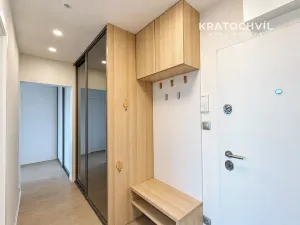Pronájem bytu 3+kk, Praha - Smíchov, Holečkova, 74 m2