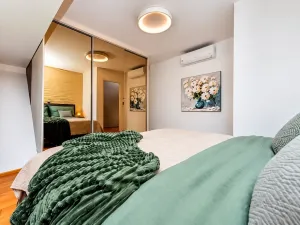Pronájem apartmánu, Praha - Smíchov, Kobrova, 1172 m2