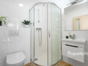 Prodej rodinného domu, Knínice, 176 m2