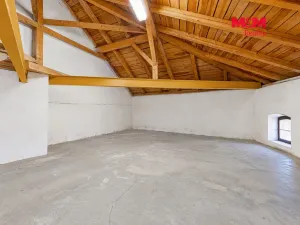 Prodej rodinného domu, Votice, Malé nám., 122 m2