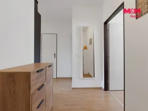 Prodej bytu 3+kk, Králův Dvůr, Popelky Biliánové, 56 m2