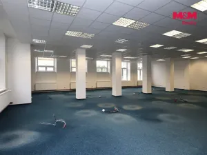Pronájem kanceláře, Krnov, Čsl. armády, 520 m2