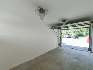 Pronájem garáže, Praha - Břevnov, Talichova, 16 m2
