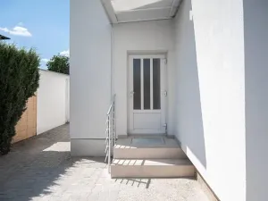 Prodej bytu 2+kk, Praha - Kyje, Vajgarská, 27 m2