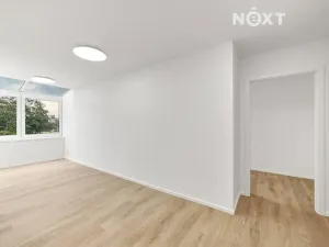 Prodej bytu 2+kk, Praha - Kyje, Vajgarská, 30 m2