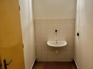 Pronájem skladu, Praha - Černý Most, Bryksova, 39 m2