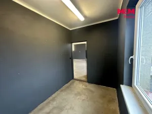 Pronájem skladu, Předměřice nad Labem, V Aleji, 350 m2