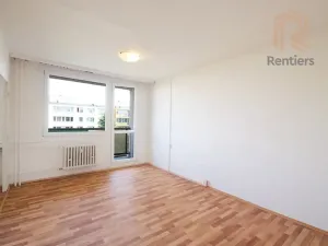 Pronájem bytu 3+1, Praha - Prosek, Veltruská, 59 m2