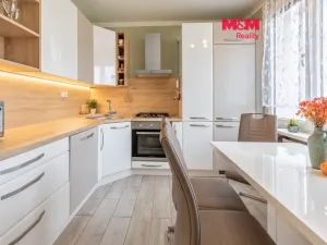 Prodej bytu 3+1, Klatovy, Na Chuchli, 65 m2