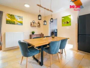 Prodej rodinného domu, Lužnice, 180 m2