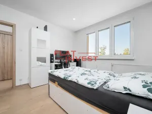 Prodej bytu 3+kk, Liberec, Lomená, 51 m2