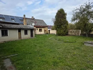 Prodej rodinného domu, Kolinec, 455 m2