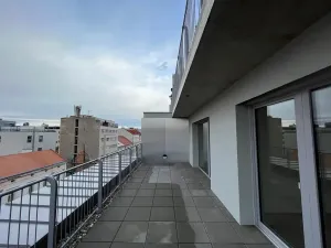 Pronájem bytu 2+kk, Praha - Karlín, Křižíkova, 48 m2