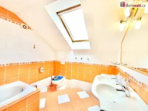 Prodej rodinného domu, Nejdek - Fojtov, 220 m2