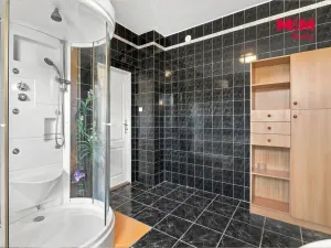 Prodej rodinného domu, Šluknov, Sokolská, 250 m2