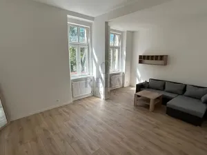 Pronájem bytu 2+1, Karlovy Vary, Pražská silnice, 74 m2