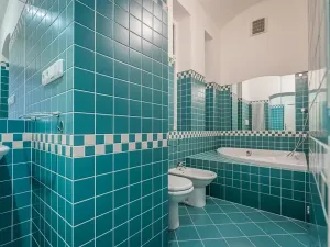 Pronájem bytu 4+1, Praha - Nové Město, Odborů, 100 m2