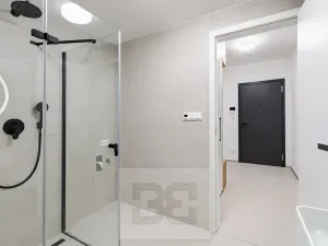 Prodej bytu 1+kk, Praha - Košíře, Starokošířská, 38 m2