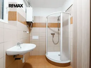 Pronájem bytu 2+kk, Praha - Žižkov, Hartigova, 45 m2