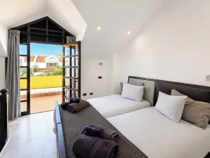 Prodej vily, Adeje, Španělsko, 152 m2