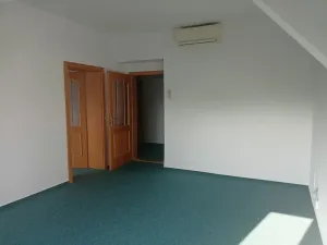 Pronájem kanceláře, Praha - Nové Město, náměstí I. P. Pavlova, 87 m2