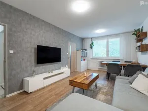 Prodej bytu 2+1, Mokrá-Horákov, 61 m2