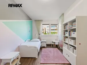 Prodej bytu 3+kk, Praha - Kyje, Sicherova, 79 m2
