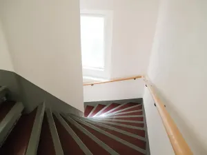Pronájem bytu 1+kk, Praha - Žižkov, Štítného, 36 m2
