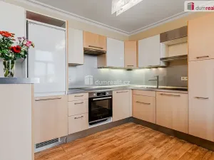 Prodej bytu 3+kk, Karlovy Vary, Moskevská, 75 m2
